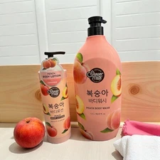 Shower Mate Peach Body Wash 40.57 oz & Body Lotion 16.9 oz Set | Korean Skincare