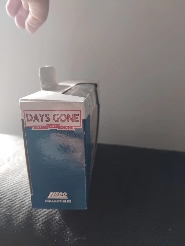 Days Gone Lledo Model Dennis Delivery Van Wimpey Construction - Image 4 of 4