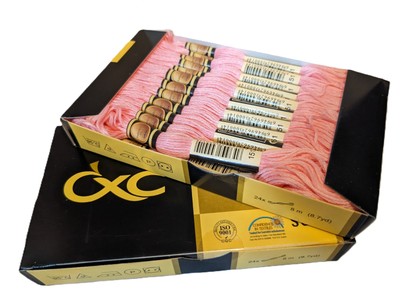 151 Rose Pink CXC Box mit 24 Stück Stickgarn Zahnseide Knäuel (verwendet DMC Zahlen)