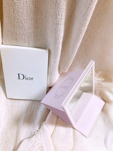 Christian Dior Mirror Stand Pink CD Logo 18.5 x 14cm w/Box Vip Gift RARE - Picture 4 of 5