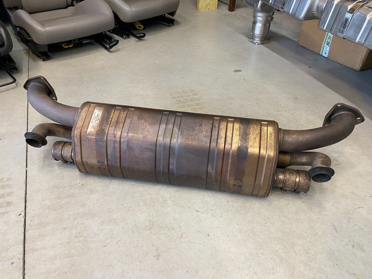 Porsche 991 Carrera S 4S Exhaust OEM Center Muffler Non PSE valved 