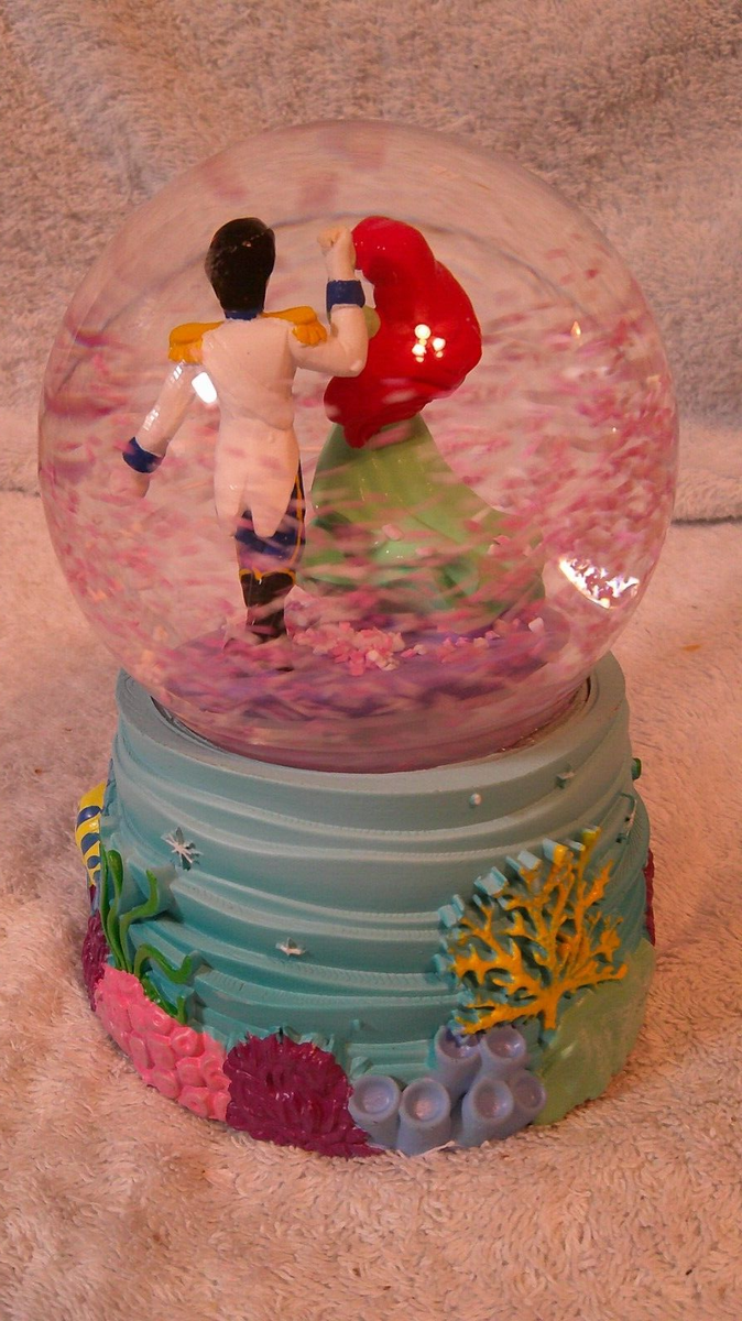 Disney Little Mermaid Ariel & Prince Edward Musical Snow Water