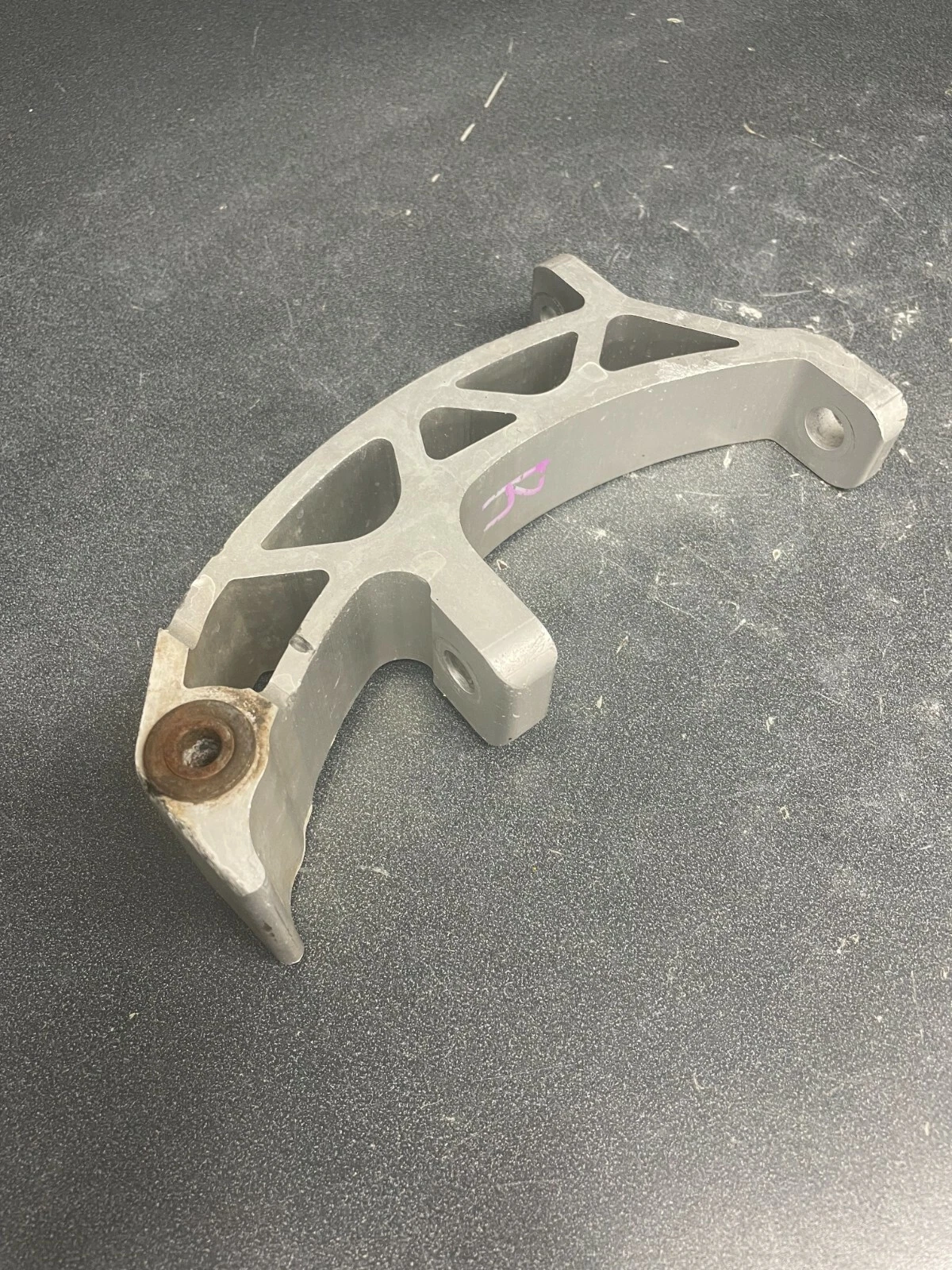 MX Z Renegade Summit Mach Z Ski-Doo OEM Right Front Steering Arm Spindle Knuckle