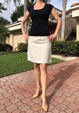 Banana Republic Stretch A Line Cream White Skirt, Two front Pockets, Size 0