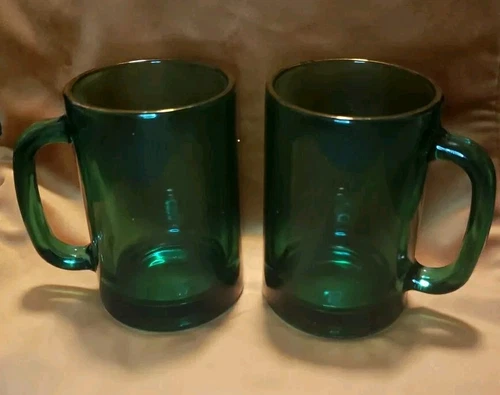 Vtg Emerald Green Gold Trim Transparent Glass Mugs Set Of 2