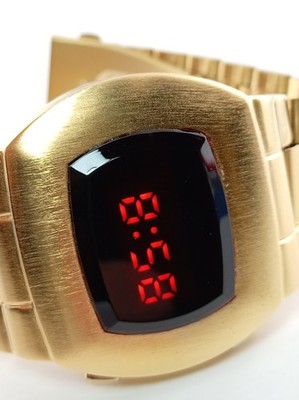 JAMES BOND 70s 1970s Old Vintage Style LED LCD DIGITAL Rare Retro watch P2 PSR g