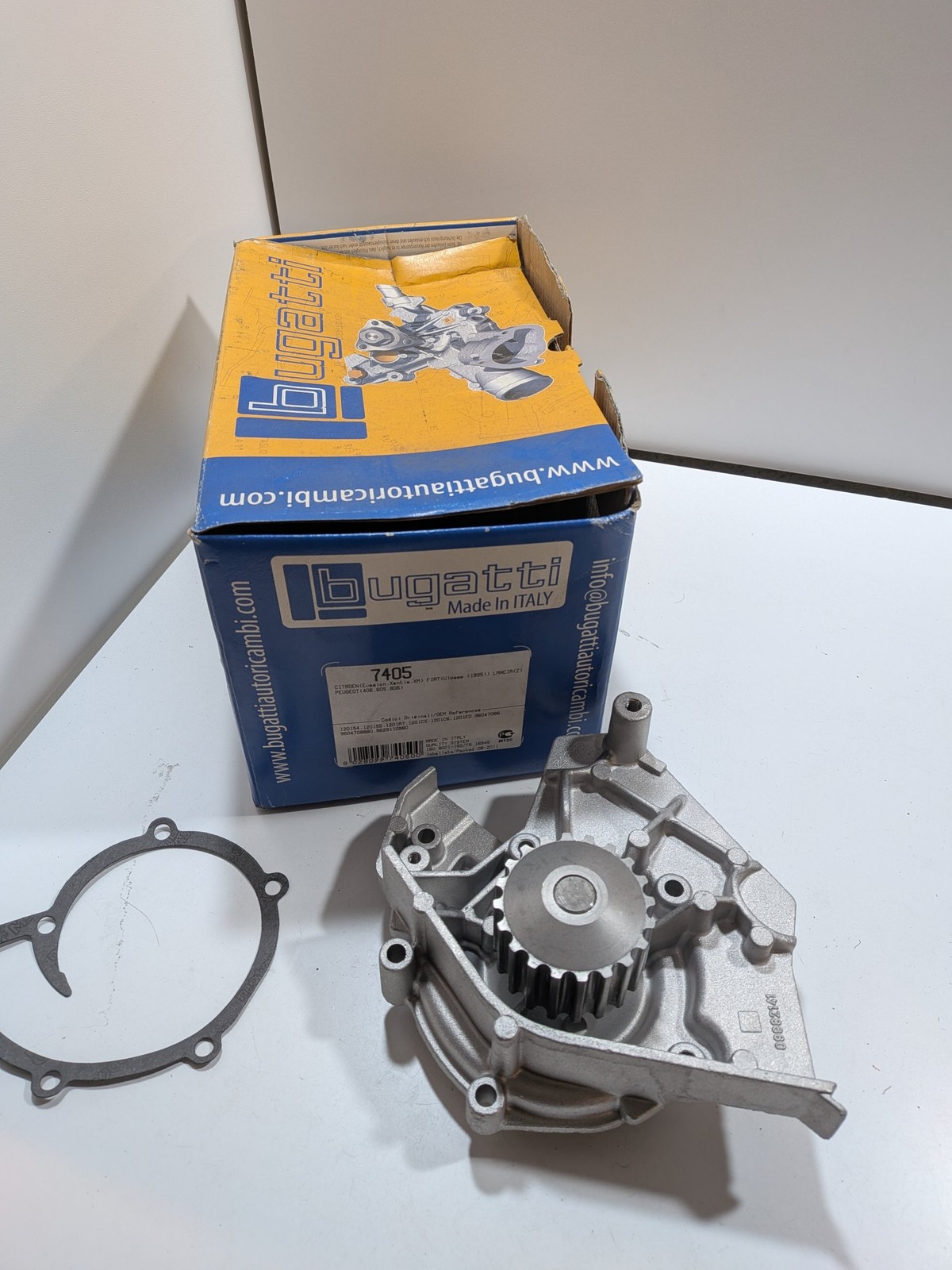 Pompe à eau pour entretien distribution Citroën Evasion et Peugeot 806 2.1TD