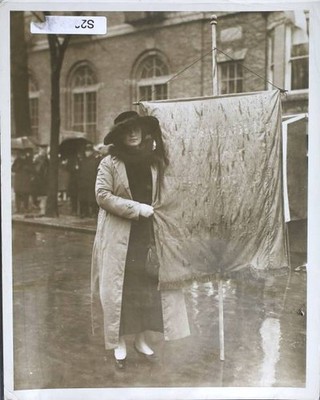 Ardent 'Suffs' March Around White House Despite Inauguration 1910s OLD PHOTO