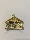 Vintage Carousel Merry-Go-Round Brooch Pink Roses Faux Pearls Gold Tone Pin — photo 2