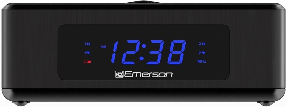 Emerson AM/FM Dual Alarm Clock Radio with 0.6