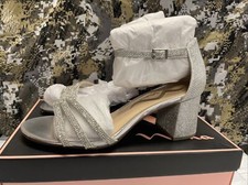 Nina Silver Dream Size 7 Heels