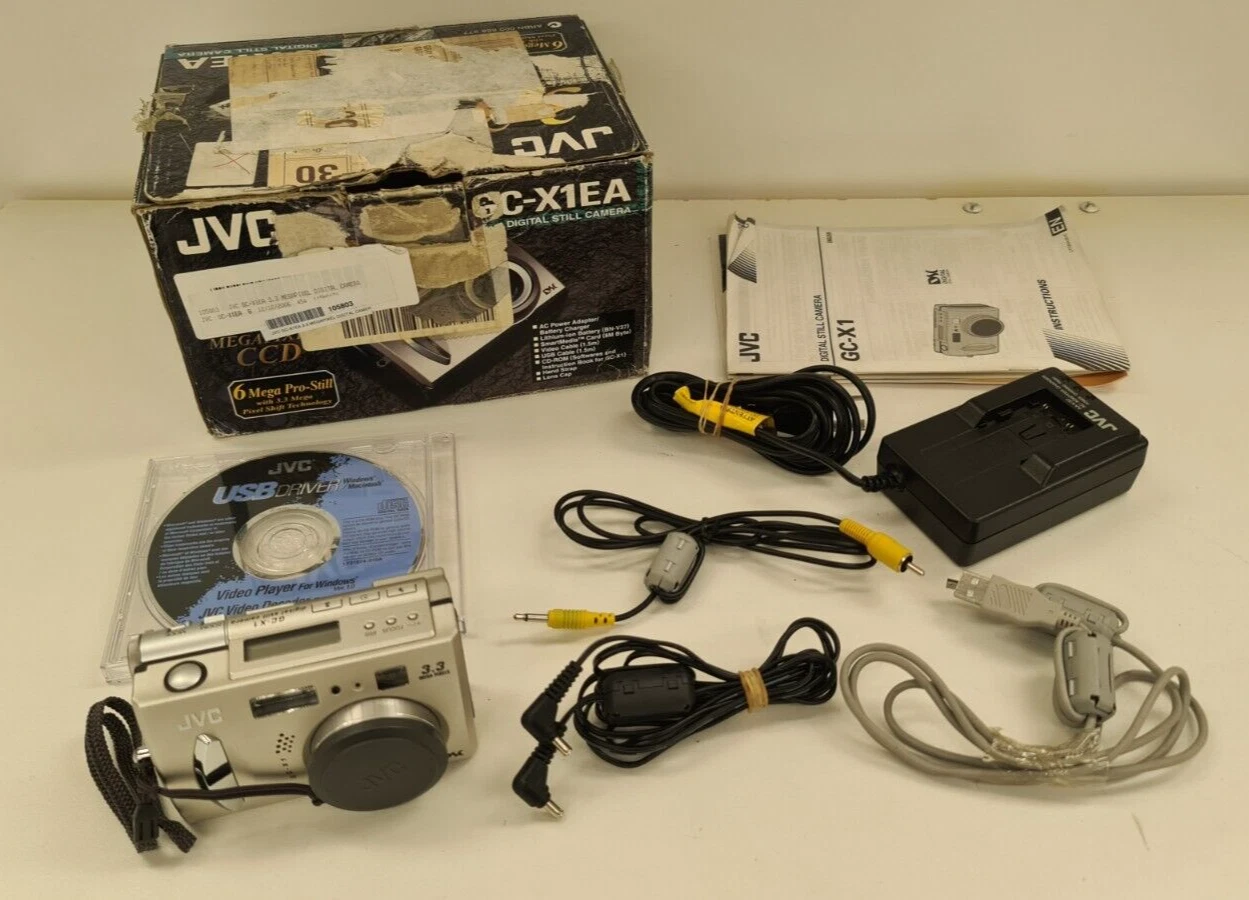 JVC GC-X1EA DIGITAL CAMERA 3.3MP VINTAGE COLLECTORS