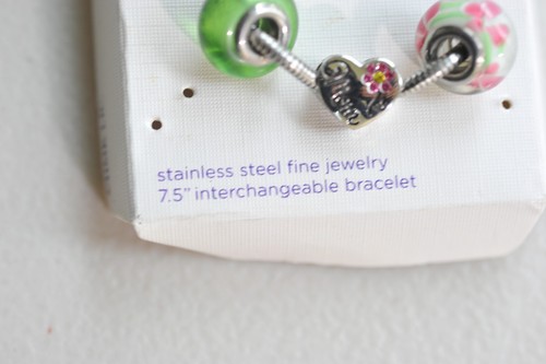 Hallmark Mom mother Love Charm Bracelet Silver Tone Celebrate heart love ZB16 - Picture 5 of 6