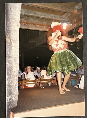 FOUND VINTAGE PHOTO PICTURE Hawaiian Hula Dancer Performing For People