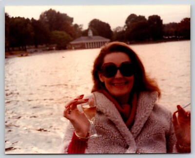 Photograph London Hyde Park Family Found Photo Picture Smoking Cigarette