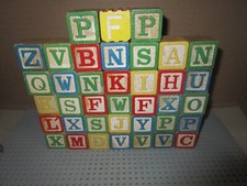 VINTAGE ESTATE 38 HARD WOOD CHILDRENS KIDS LETTERS ON BOTH IDES BLOCKS--GVC