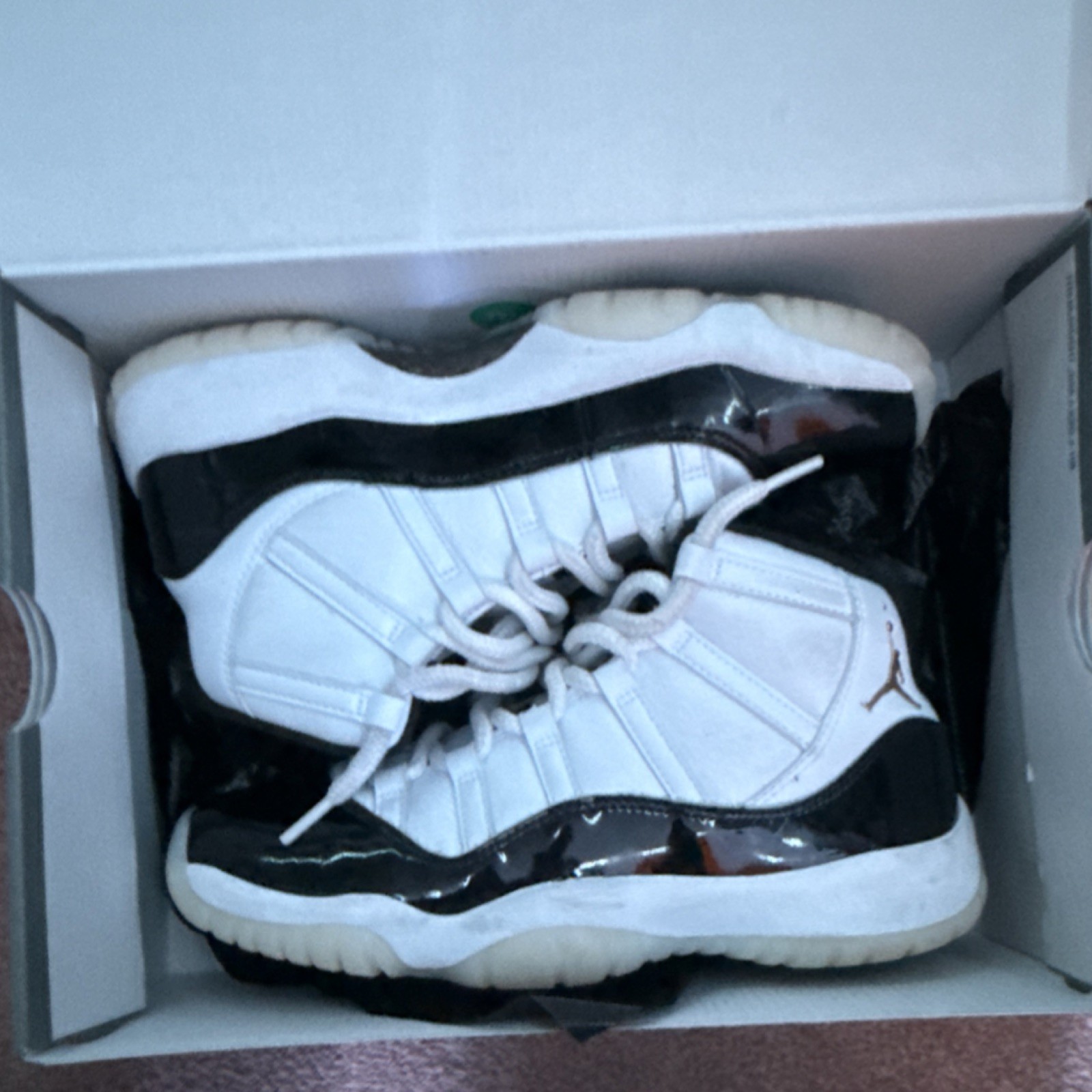 Jordan Air Jordan 11 Retro GS White Black Leather Sneaker 6.5Y 378038-170