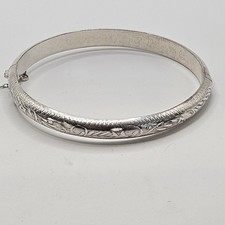 Vintage Etched Sterling Silver Bangle Bracelet Hinged 7.25" READ