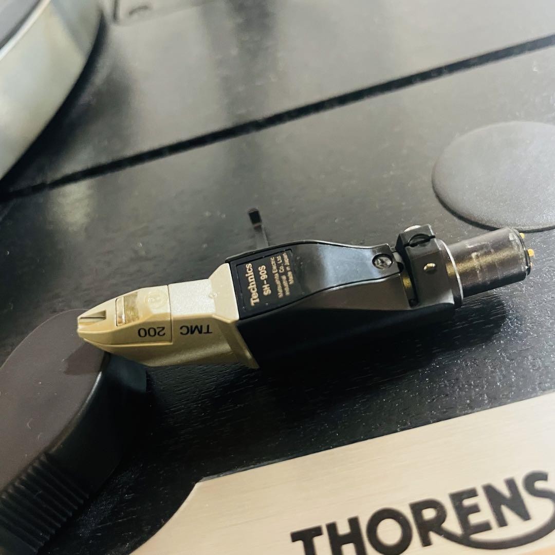 Thorens TD320 Semi-Automatic Turntable Record Player Working
