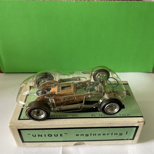 Vintage NOS Unique Engineering 1/24 Scale Slot Car Kit w/ Cheetah Body *unused*