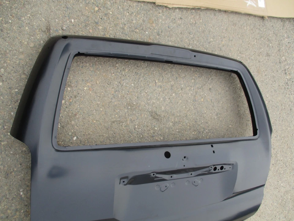 2003 - 2009 Toyota 4Runner SR5 задняя дверь подъемный борт OEM неокрашенный - Изображение 4 из 4