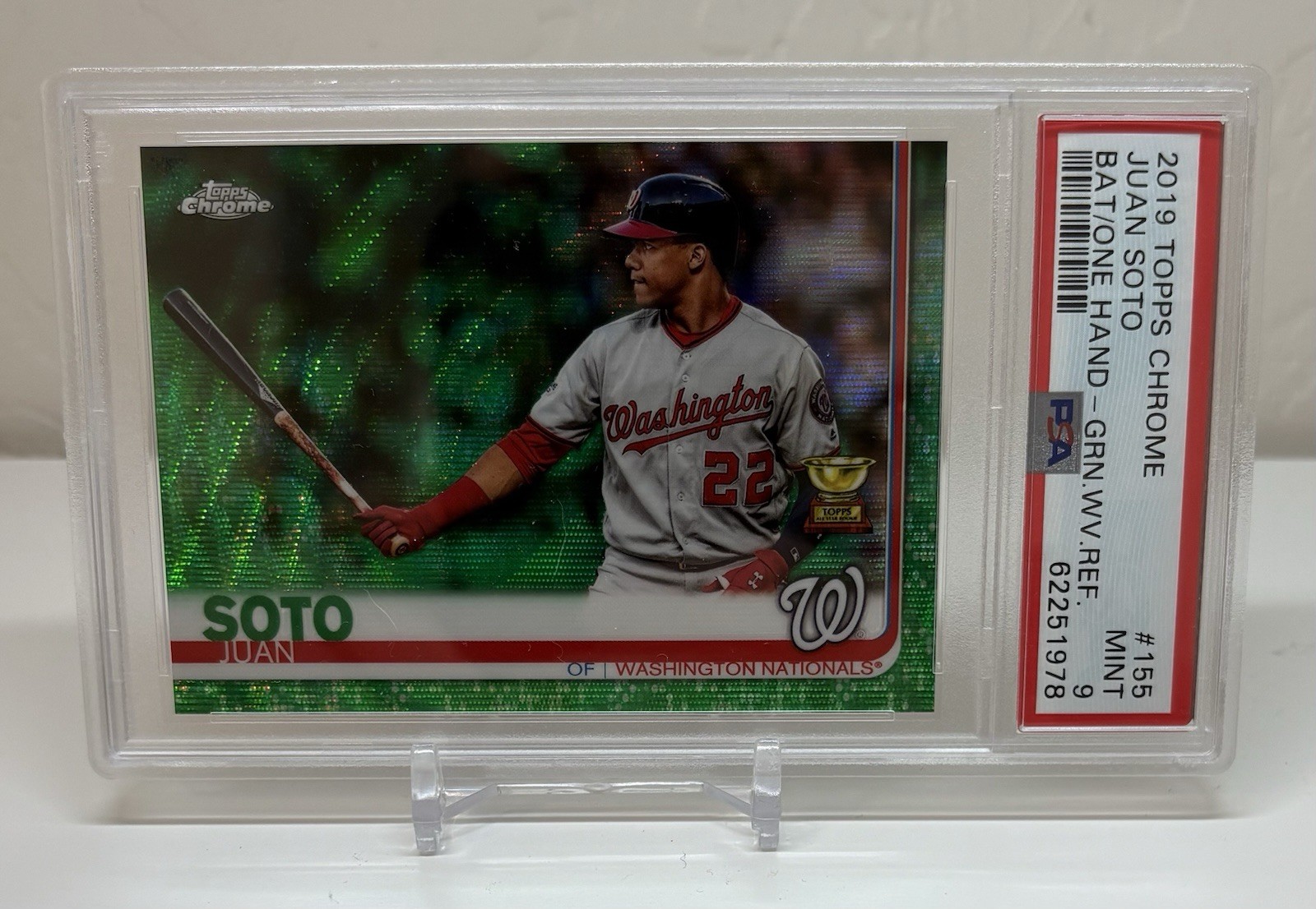 2019 Topps Chrome - Juan Soto #155 Green Wave Refractor Batting /99 PSA 9