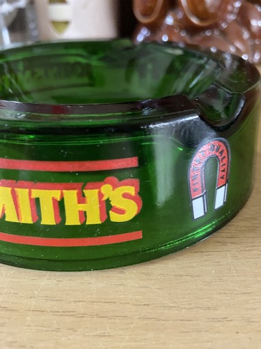 John Smith’s Ashtray, Bar, Pub, Dark Green Glass , Vgc - Picture 5 of 6