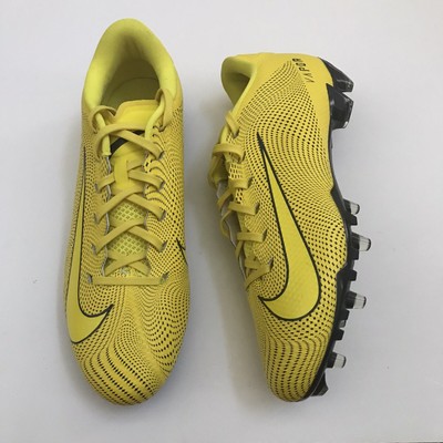 nike yellow football cleats