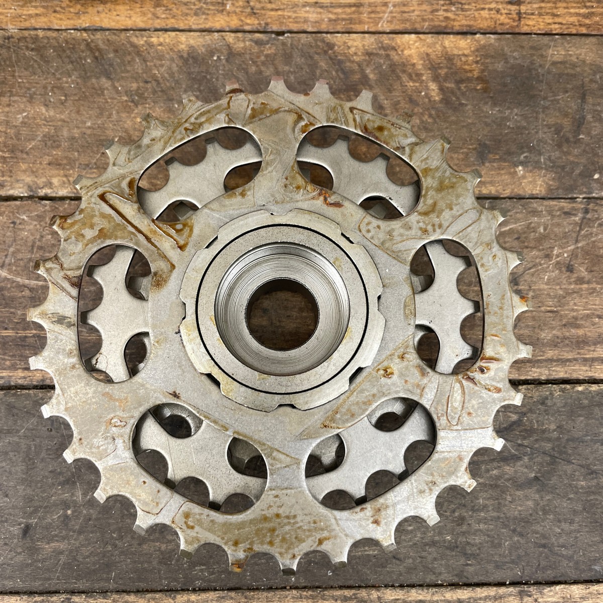 Vintage Suntour 32t Freewheel NOS 6s Alpha 13-32 6 Speed 13