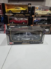 MOTORMAX 1961 Chevrolet Corvette Mako Shark Diecast Model 1:18 Car New in Box