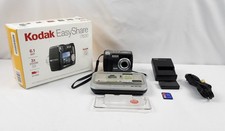 Kodak EasyShare DX7630 6.1 MP 3X Zoom Digital Camera. Docking Station. Untested
