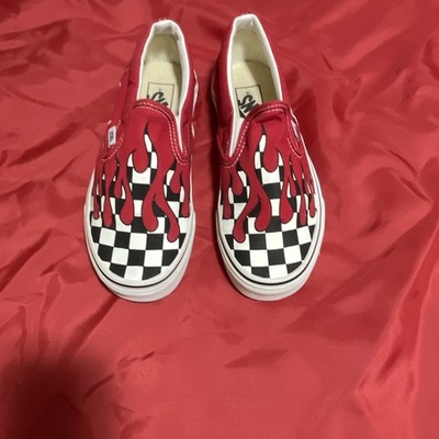 Vans Slip-On Men's Sneaker US 7 Red Canvas Flame Check Rubber Sole