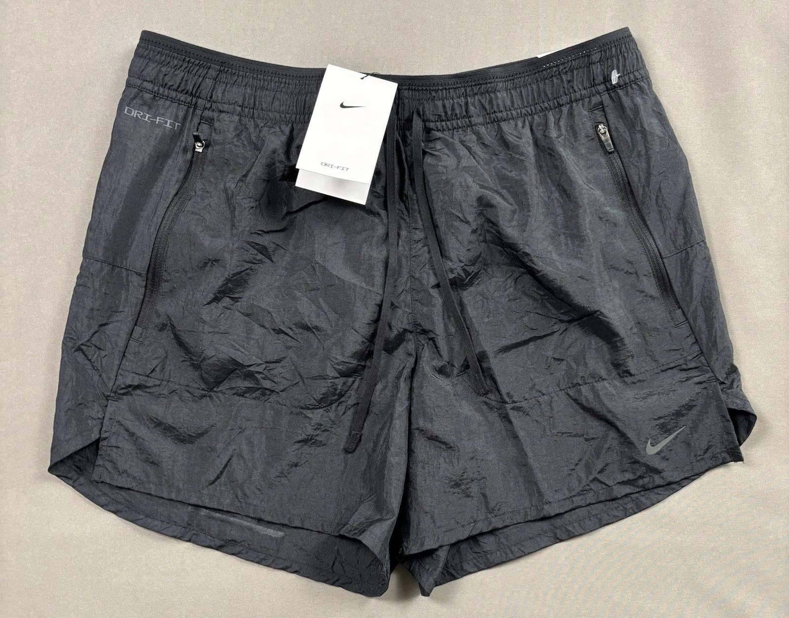 NWT Nike Stride Running Division Dri-FIT Brief Lined 5 " Shorts Black Men’s Sz M
Opens in a new wind