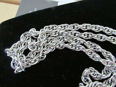 VINTAGE SIGNED MONET 28” LONG SILVERTONE TEXTURED CHAIN LINK