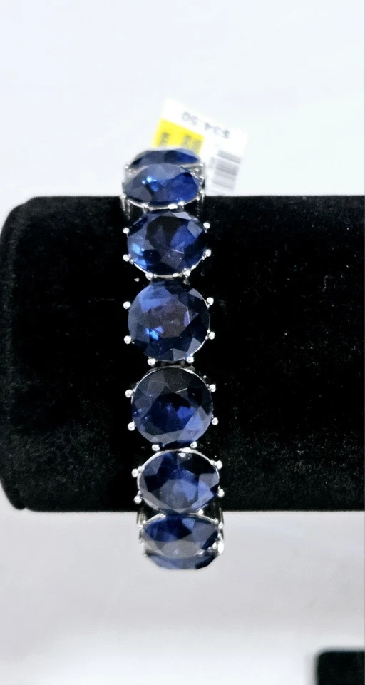 Pulseira elástica Charter Club tom prata pedra azul J10-3029 - Imagem 3 de 4