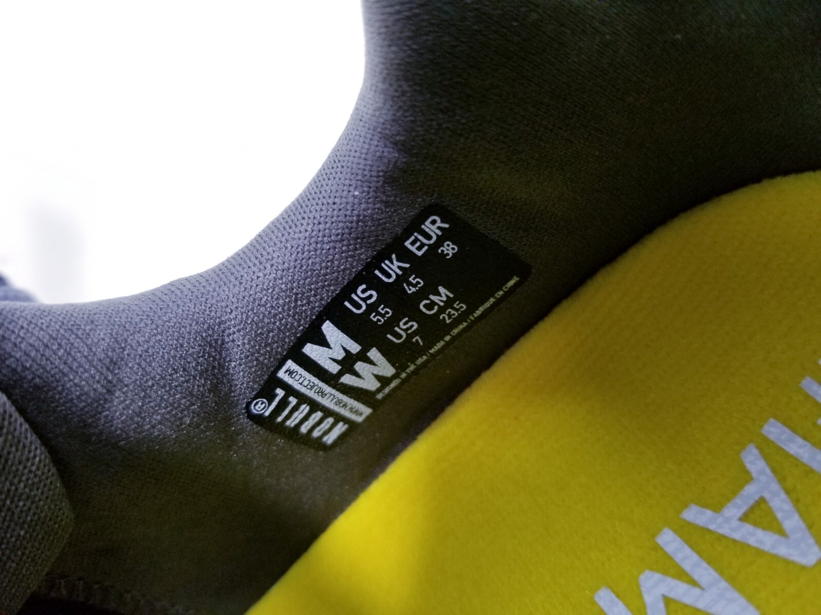 NOBULL Gradient Ripstop Runner Dark Gray/Lemon Dr… - image 8