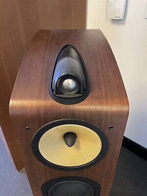 Pair of Bowers & Wilkins B&W 703 Floor Standing Speakers Pair of Bowers & Wilkins B&W 703 Floor Standing Speakers