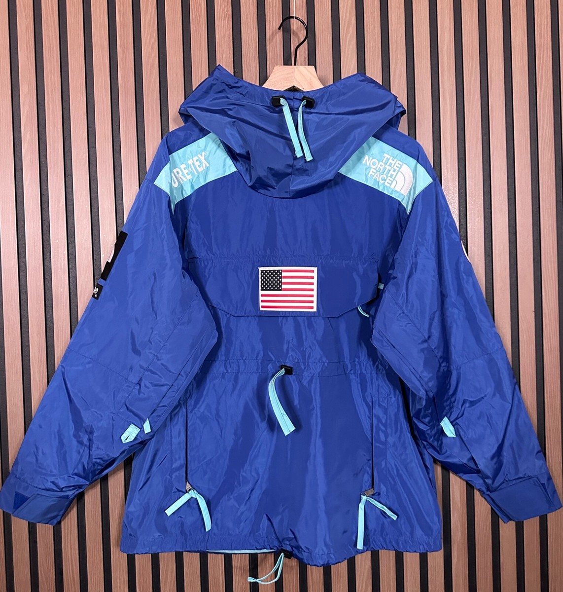 New North Face x Supreme Jacket Large Mens NASA Gore-Tex