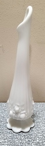 Vintage FENTON MILK GLASS CABBAGE ROSE SWUNG Footed Bud VASE 9 ½” Tall - Picture 2 of 5
