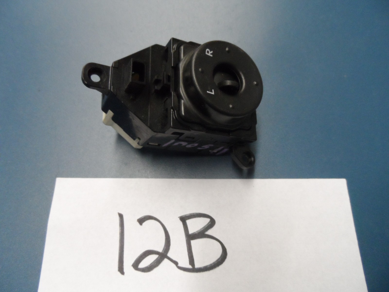 10 11 12 Kia Soul Mirror Switch used power driver Control Used 12B