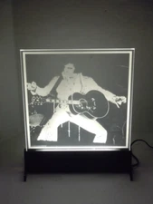 2001 ELVIS PRESLEY 17 1/2" X 13 1/2" LIGHTED ACRYLIC PICTURE WITH BASE VERY COOL