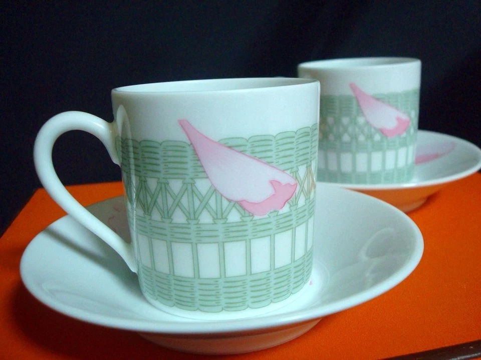 Hermes Taza de Café Platillo Les Pivoines Rosa Floral Vajilla 2 Juego Té Auténtico Nuevo Foto 2 de 4