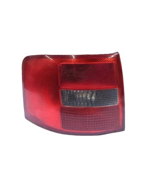 Feu arriere gauche Audi ALLROAD A6ALLROAD 4B9945095D3FZ - Photo 1/4