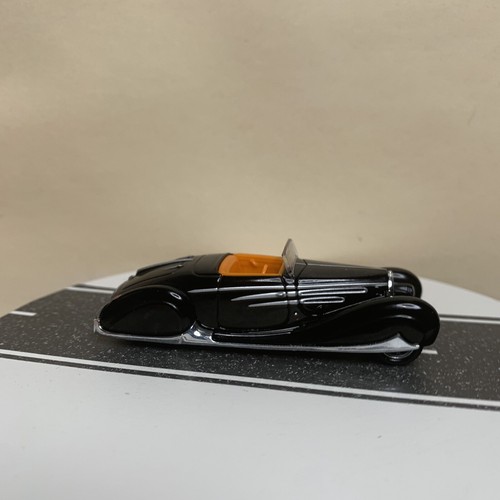 Hot Wheels 100% Classic Bodies 1939 Bugatti 57C Cabriolet Black/Silver Trim NM - Picture 13 of 15