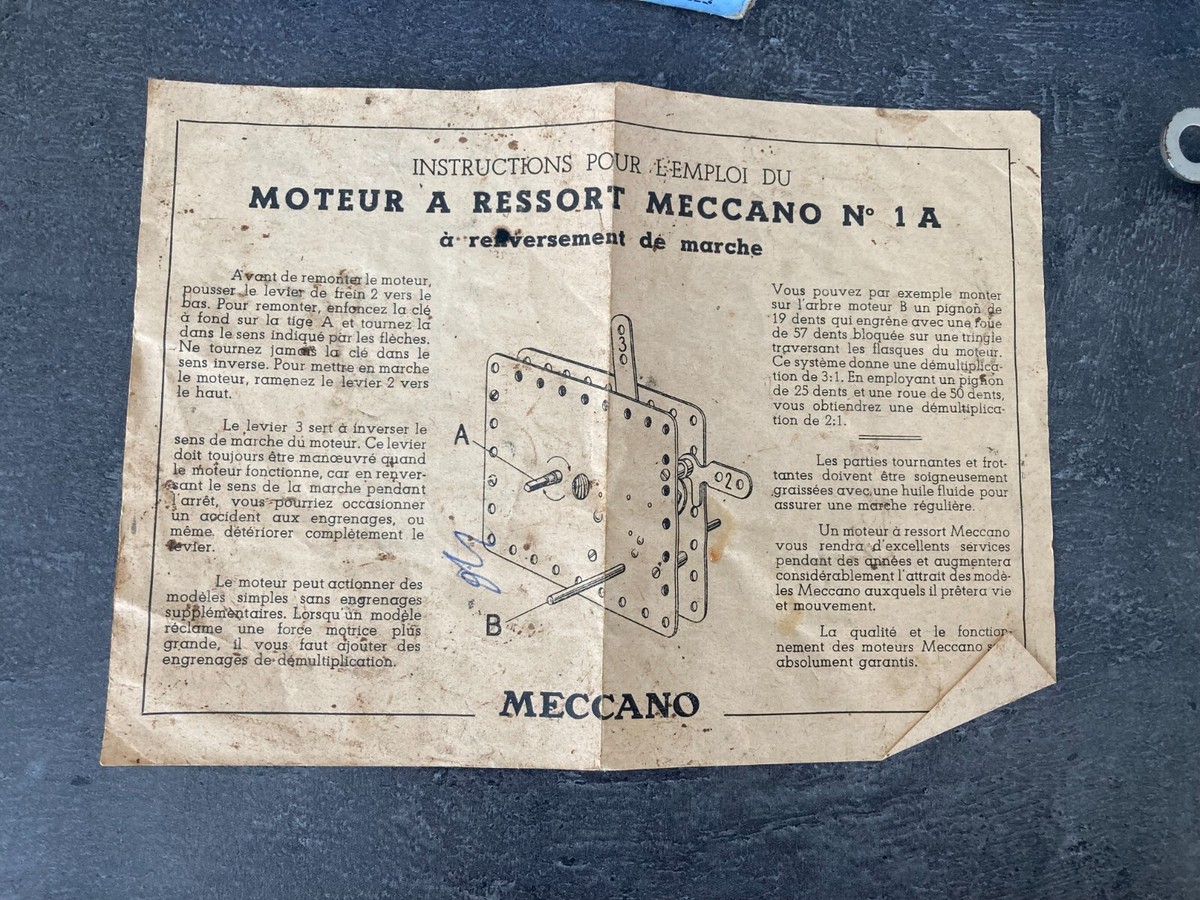 ANCIEN MECCANO AVEC livrets et un moteur nombreuses pièces EUR 55,00 - FR
