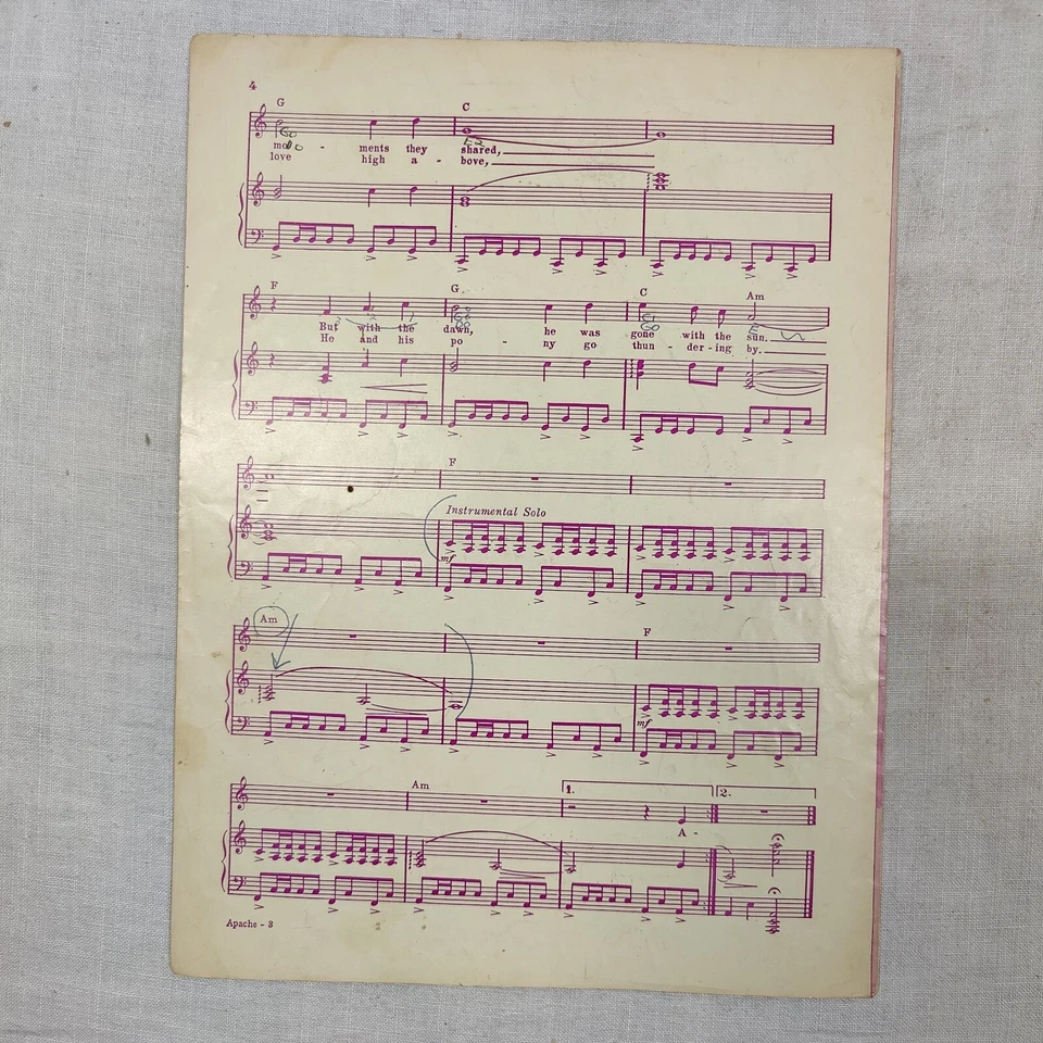 Partitura de piano canción flamenca rara 1962 vintage APACHE de Jerry Lordan Johnny Foto 3 de 4