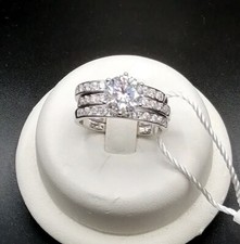 2,00 CT SET DI TRE ANELLI SOLITARIO E FEDINE ORO BIANCO 18 KT TIT 750 BRILLANTE