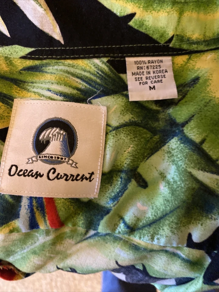 Vintage 90's Genuine Ocean Current Tropical Hawaiian Parrots SHIRT, Mens M - Image 3 of 3