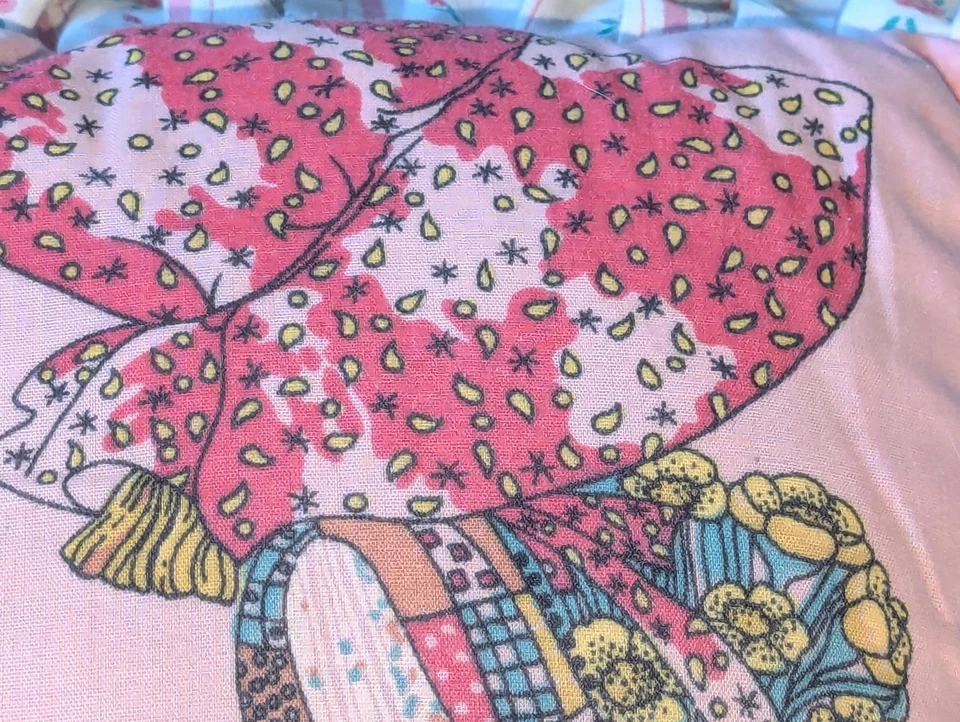 Vintage Handmade Pair of Holly Hobbie Pillows Licensed Fabric Pink Hat - image 4 of 4