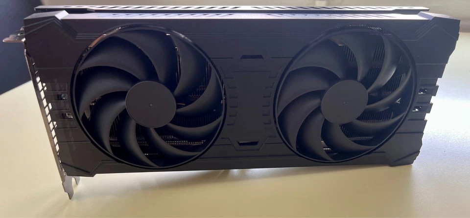 AMD Radeon Instinct Mi50 Radeon Pro VII 16GB HBM2 RAFFREDDAMENTO ATTIVO IA LLAMA - Immagine 2 di 4